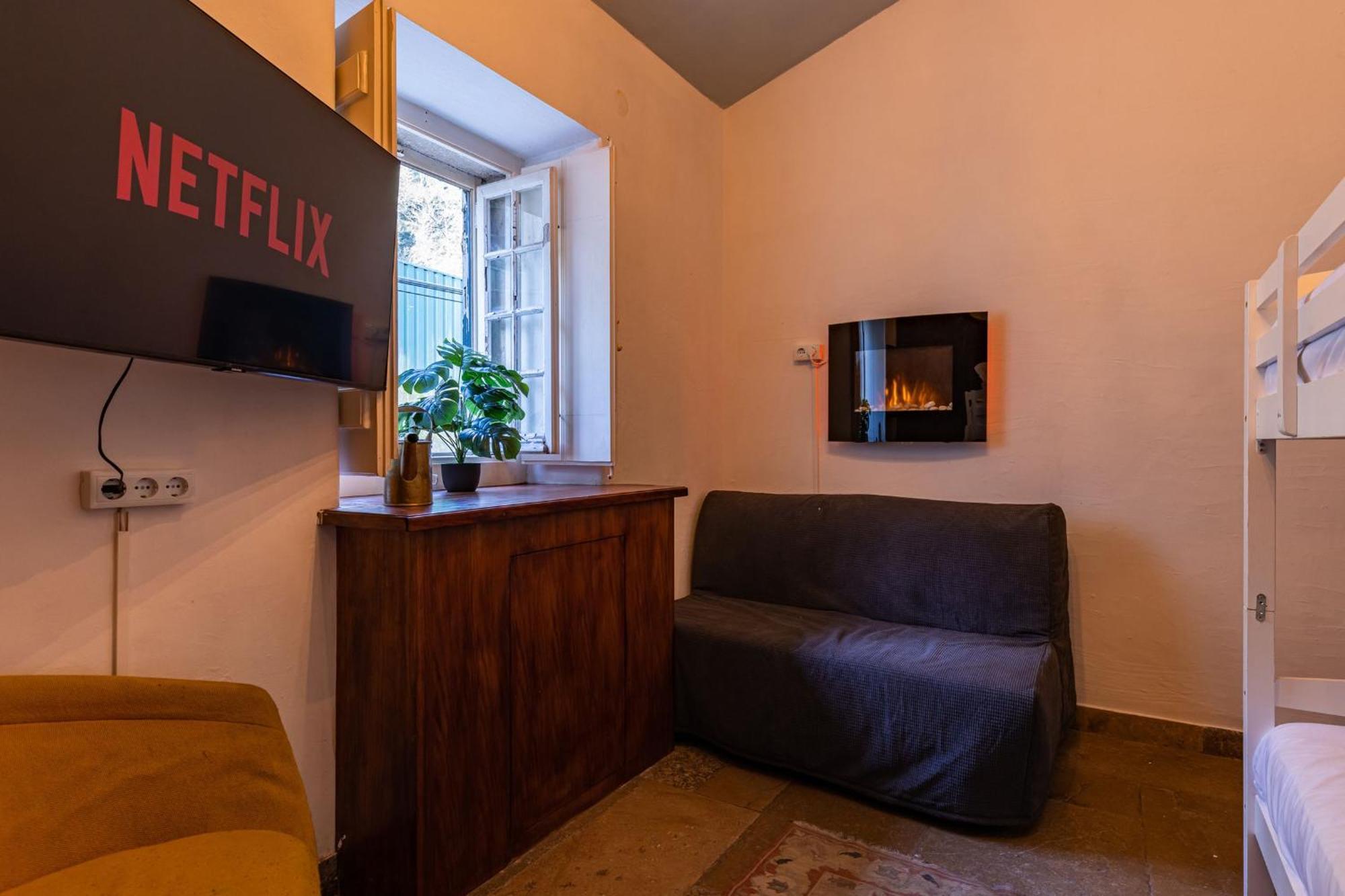 Sintra Wow - Unique Double Smart Room In 17Th Century Palace! Hot Tub, Snooker, Bbq, Ps5, Sauna, Gym Exterior foto